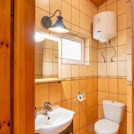 Domki Pogorzelica Ferienhaus *